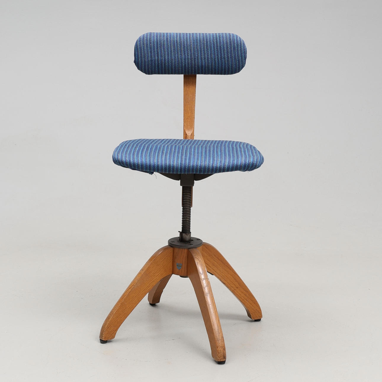 KONTORSSTOL. Åtvidabergs, 1940-tal.