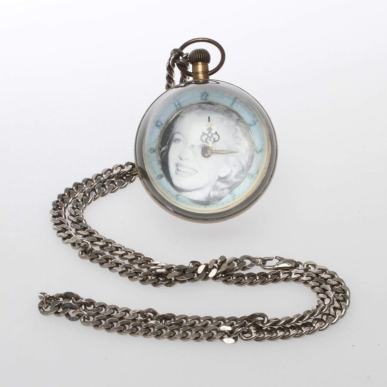 BORDSUR, glas 1900-tal.