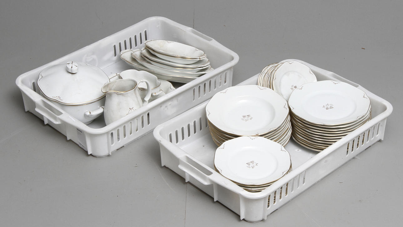 MATSERVIS, Lidköping 58 delar.