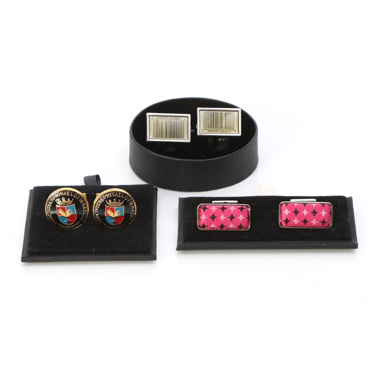 TRE PAR MANCHETKNAPPER, Messing og forkromet metal.