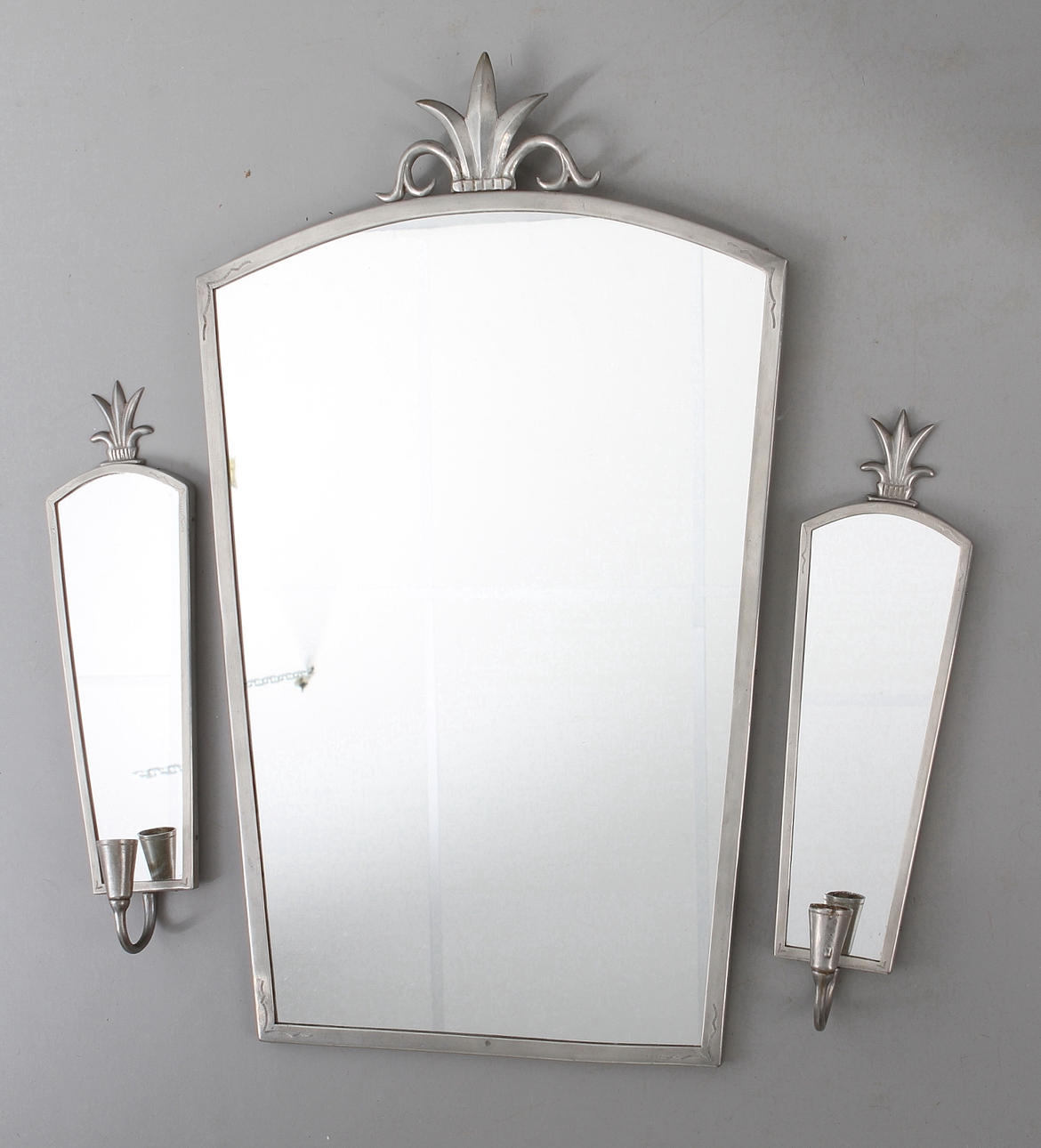 SPEGEL samt LAMPETTER, 3 delar, tenn, Art Deco, 1900-talets först hälft.