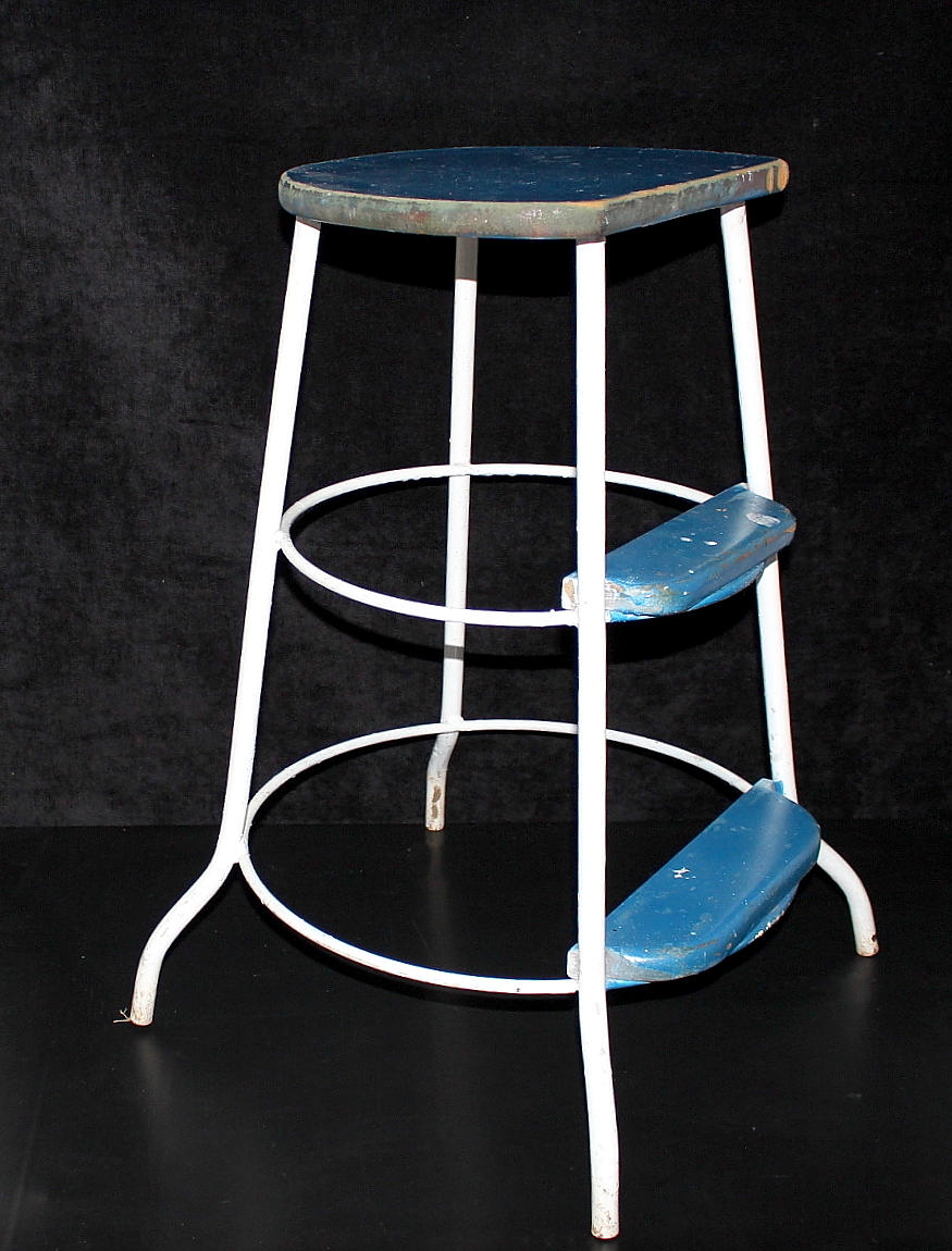 TRAPPSTEGE, metall och trä.