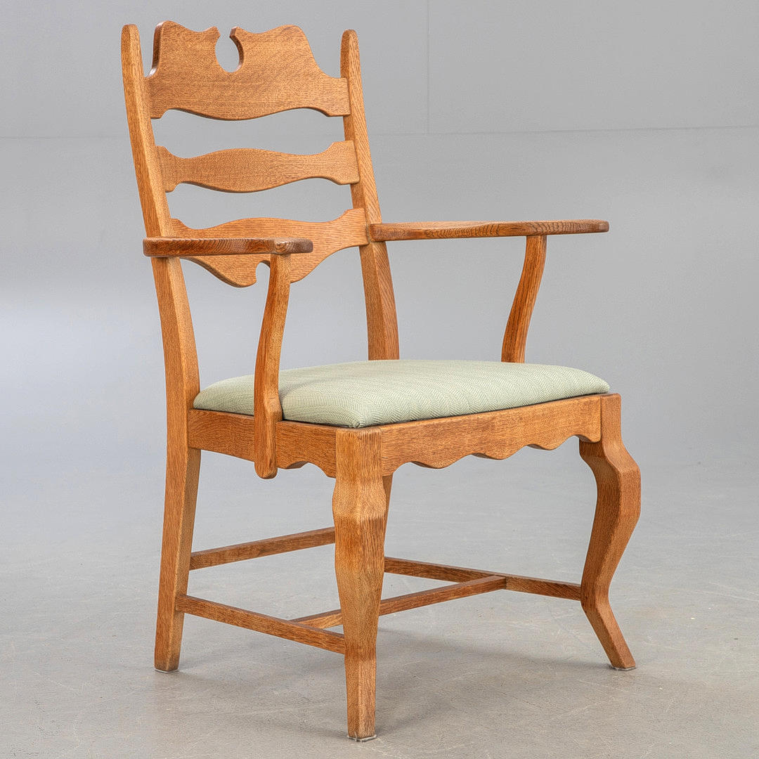 Henning Kjærnulf, ekfåtölj ”Razorblade”.