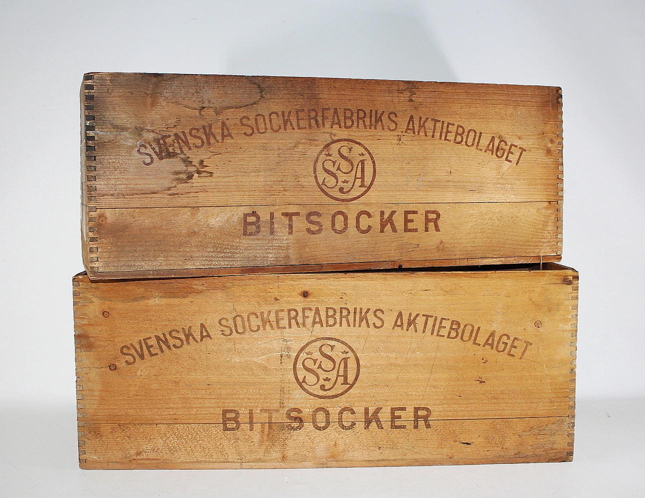 TRÄLÅDOR, 2 st Sockerbolaget.