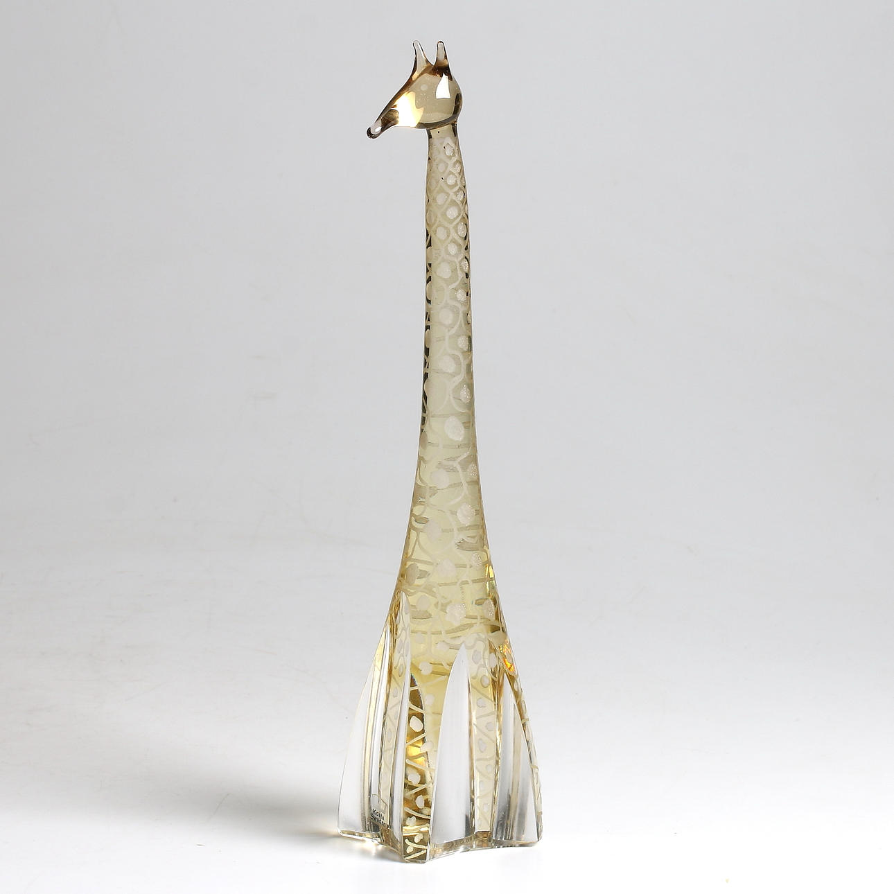 VICKE LINDSTRAND. Skulptur, glas, giraff, Kosta glasbruk. Signerad.