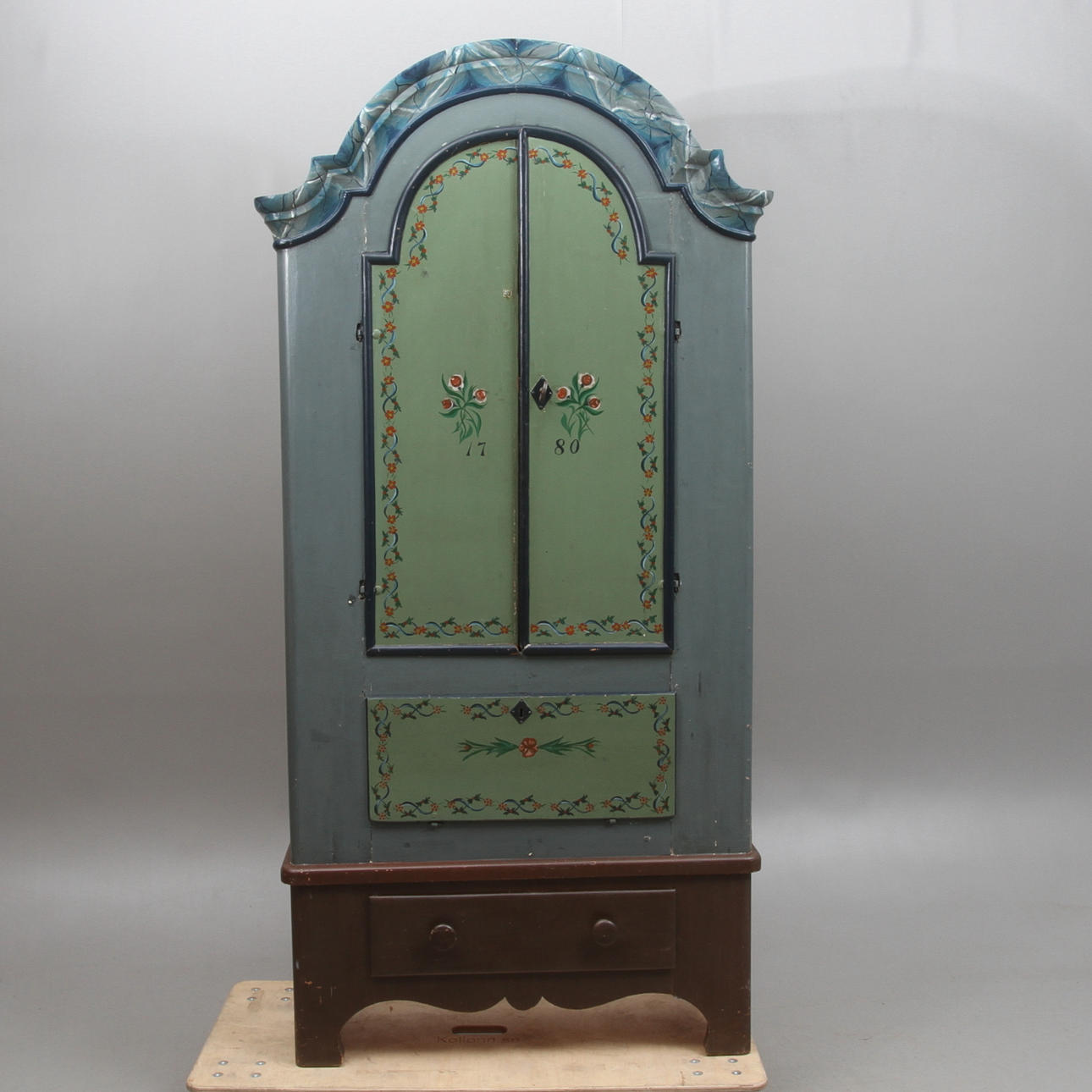 SKÅP, allmoge, daterat 1780.