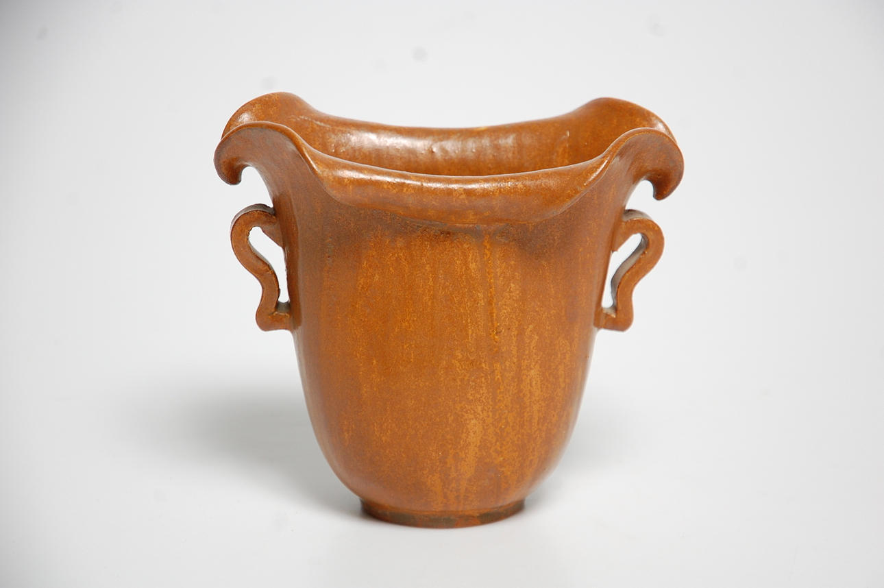 ARNE BANG. 1901-1983, vas, keramik, signerad , daterad -76.