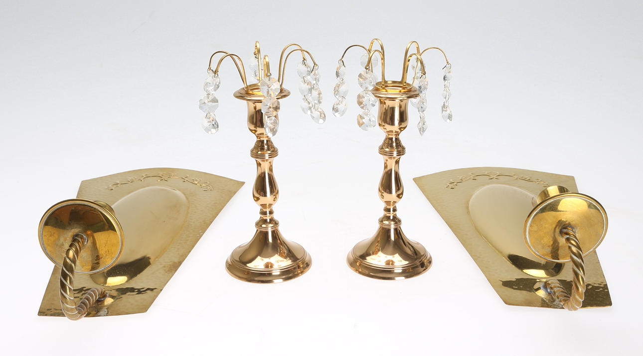 MÄSSINGSFÖREMÅL, 4 delar, 1900-tal.