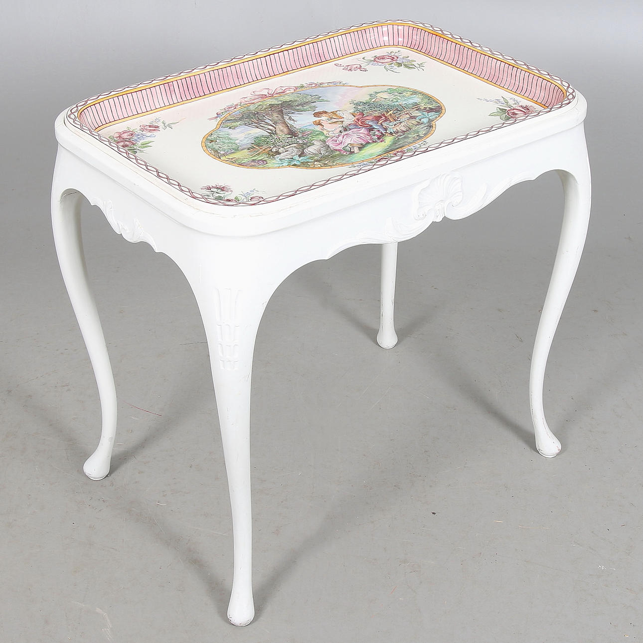 BRICKBORD, porslin och trä, rokokostil, signerad "E.W.", Rörstrand. Omkring sekelskiftet 18/1900.