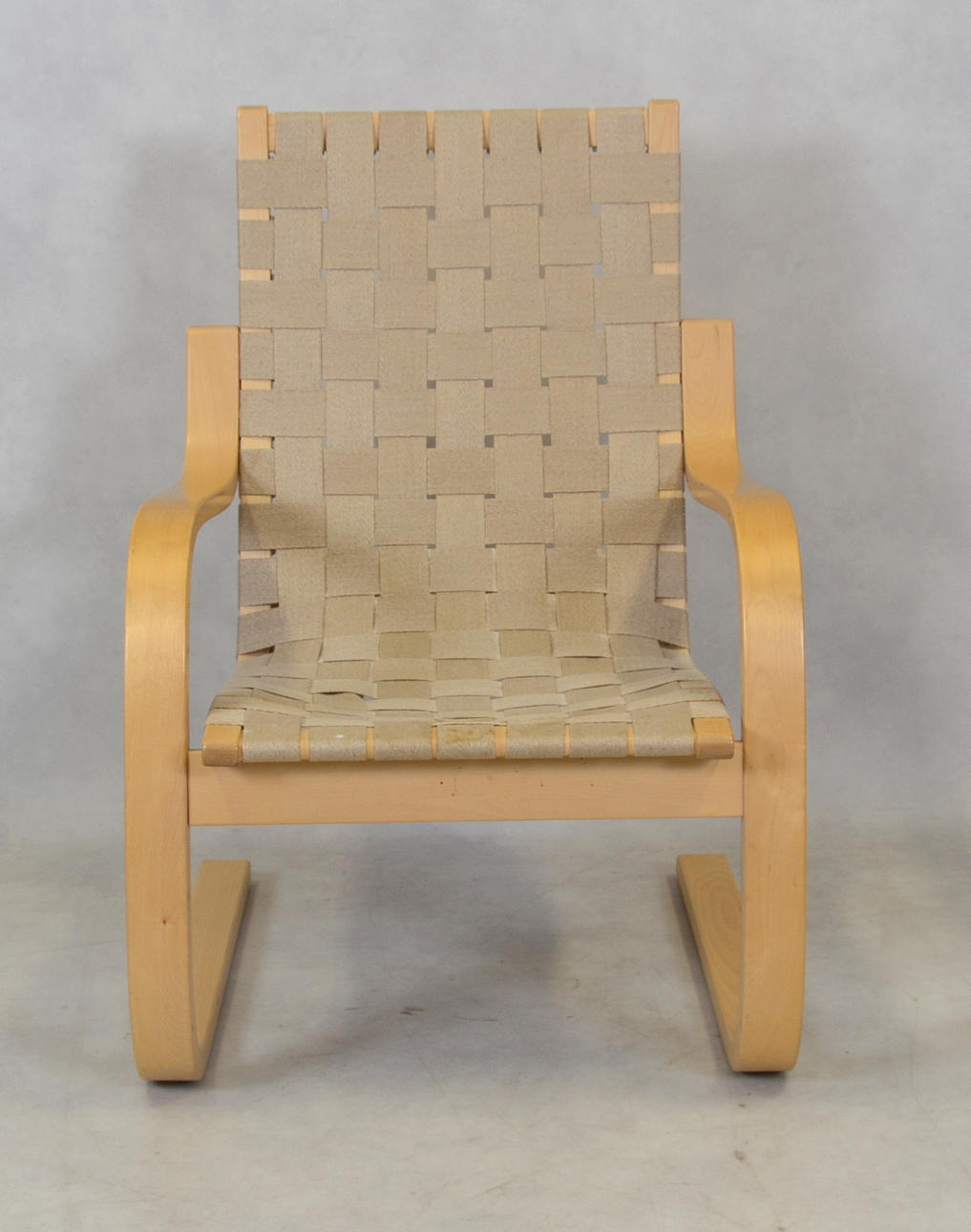 ALVAR AALTO. Fåtölj, modellnr 406. Artek.