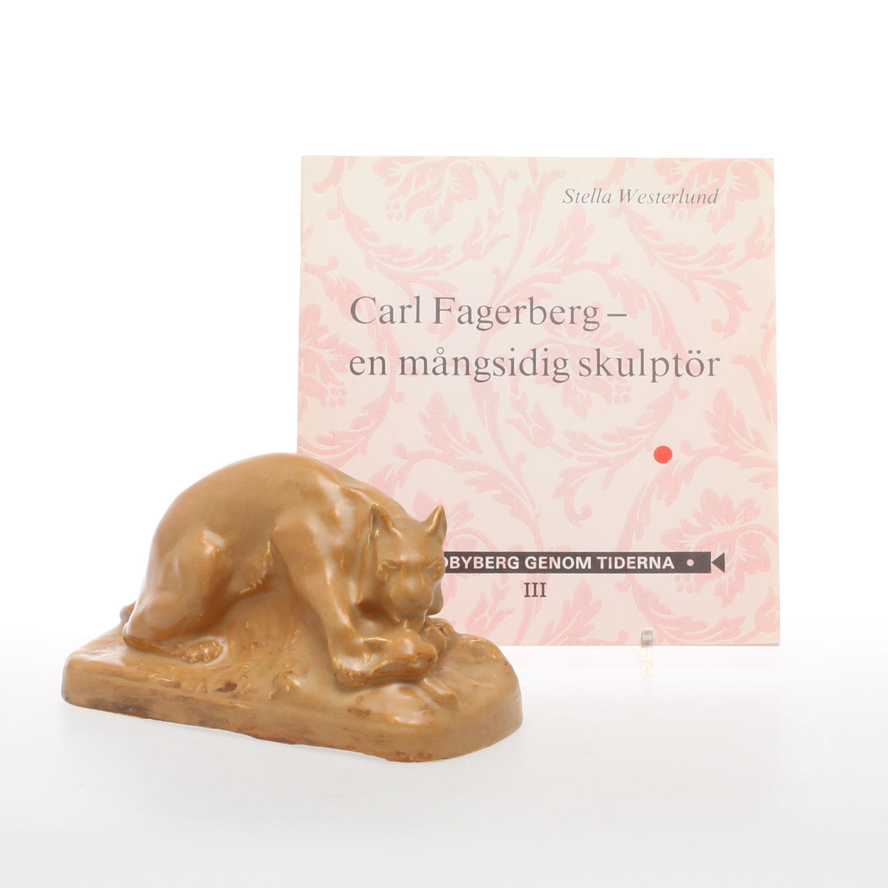 FIGURIN, keramik, lokatt med unge, Carl Fagerberg, signerad samt daterad 1915 samt HÄFTE "Carl Fagerberg - en mångsidig skulptör".