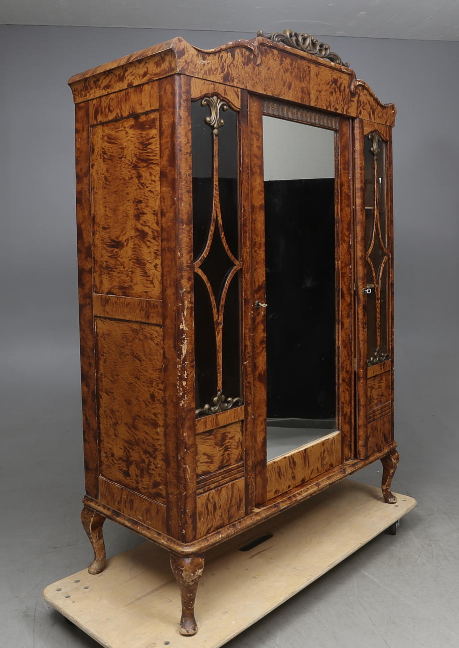 KLÄDSKÅP, 1920-tal.