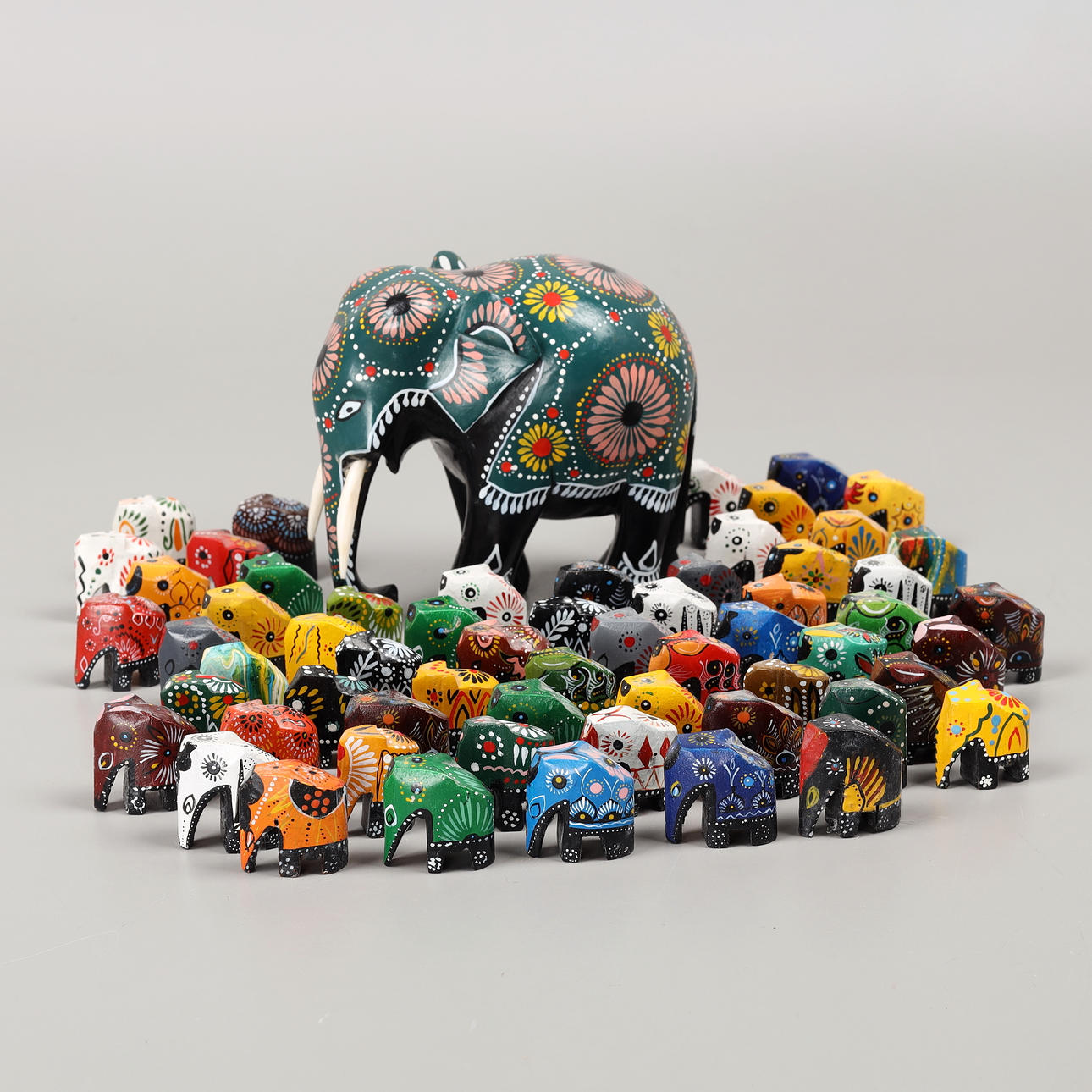 SCULPTURES, party, wood, elephants.