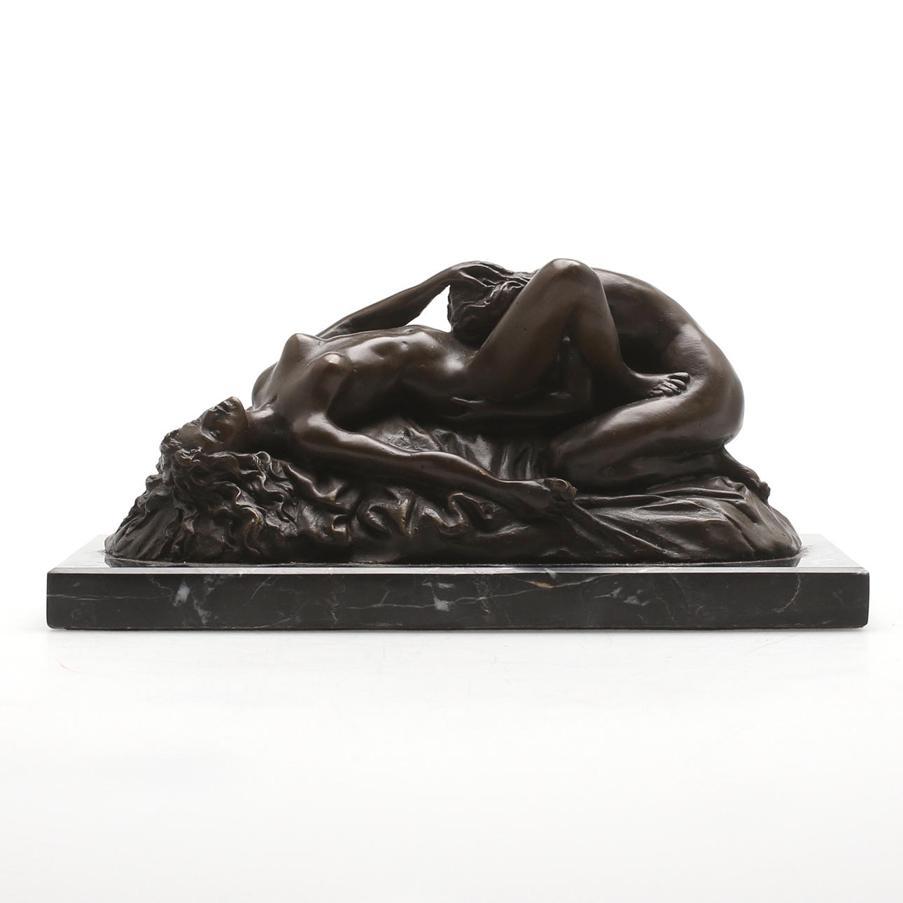 OIDENTIFIERAD KONSTNÄR. Skulptur, brons, erotisk scen mellan två kvinnor, 19/2000-tal.