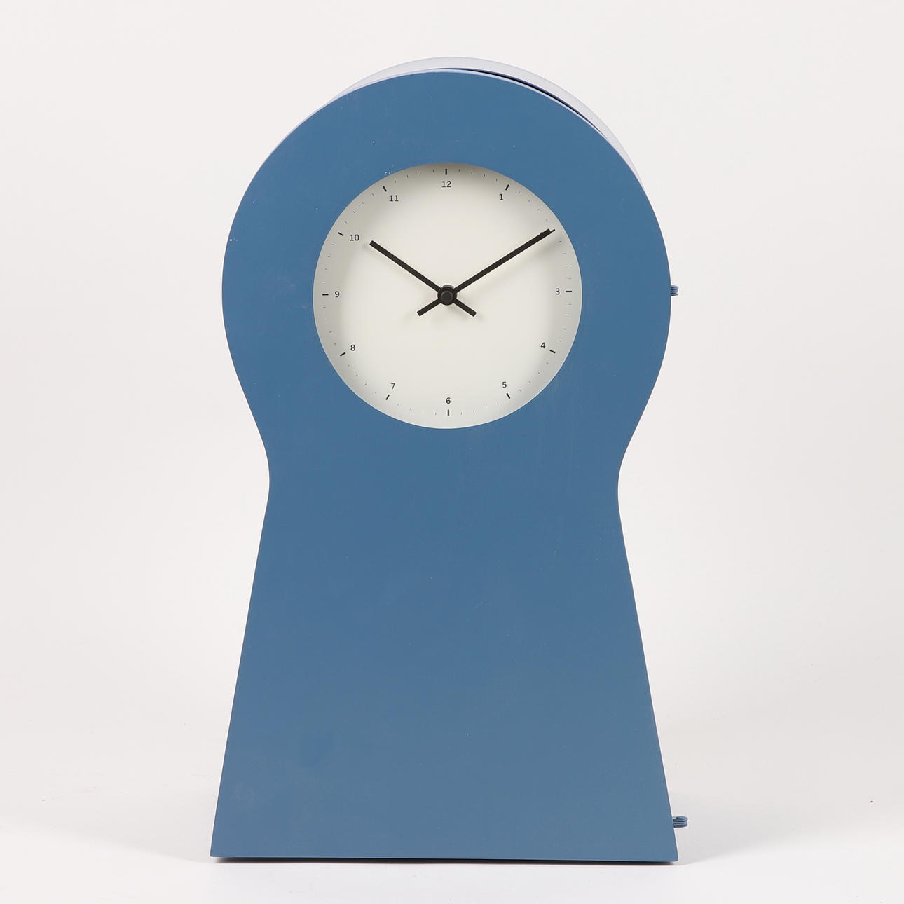 VÆGSKAB MED UR, metalplade, „PS“, Ikea, 1995.