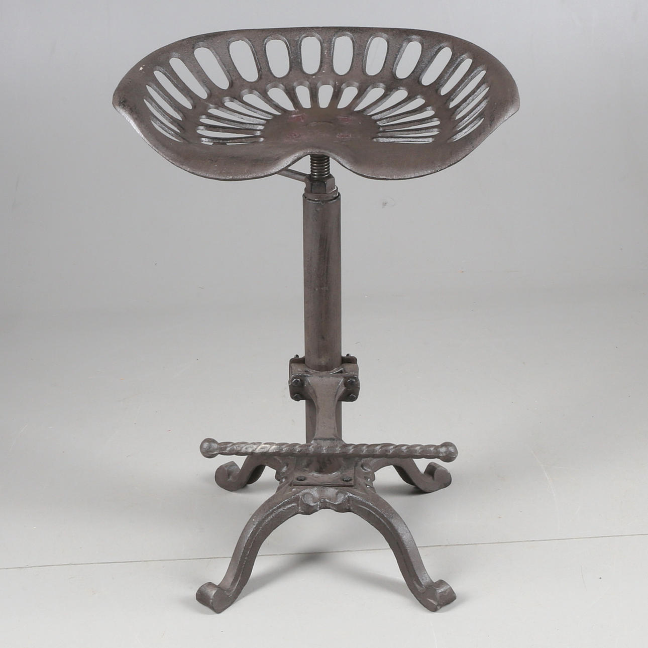 BARSTOL, gjutjärn, höj & sänkbar, 19/2000-tal.