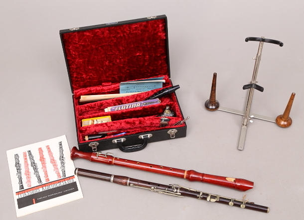 FLÖJTER, 3 st + 3 MUNSTYCKEN + TILLBEHÖR.