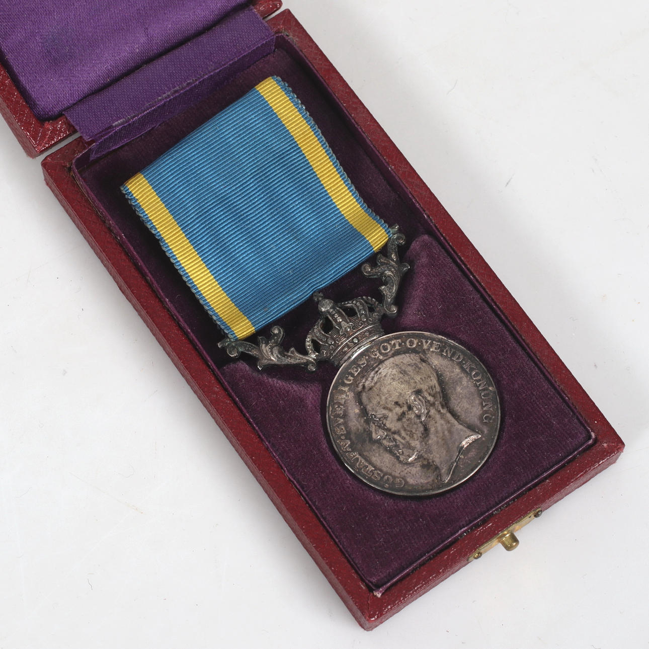 Fortjenstmedalje, sølv, Gustav V, 1939.