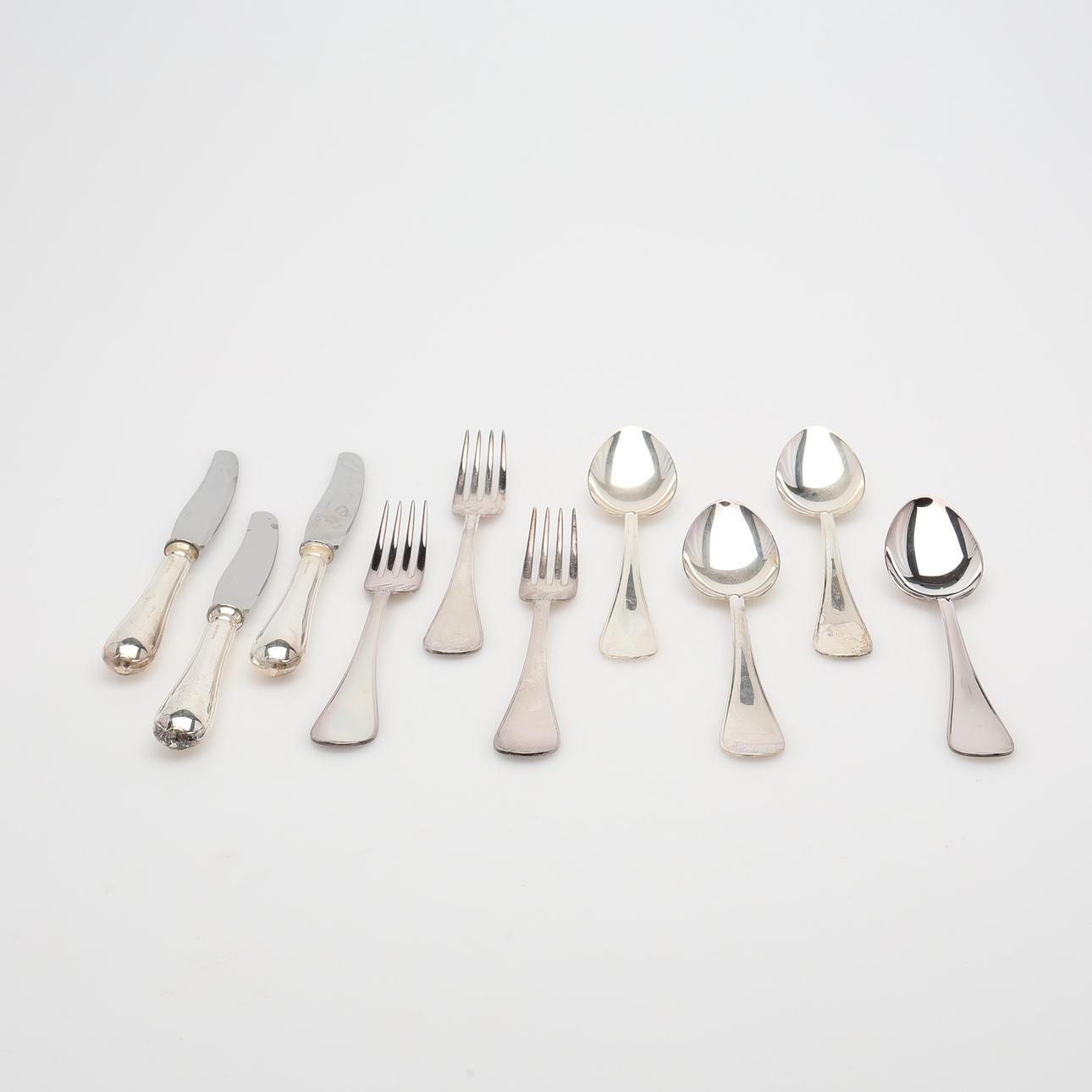 SPISEBESTIK, SØLV, MODEL SVENSK RUND.