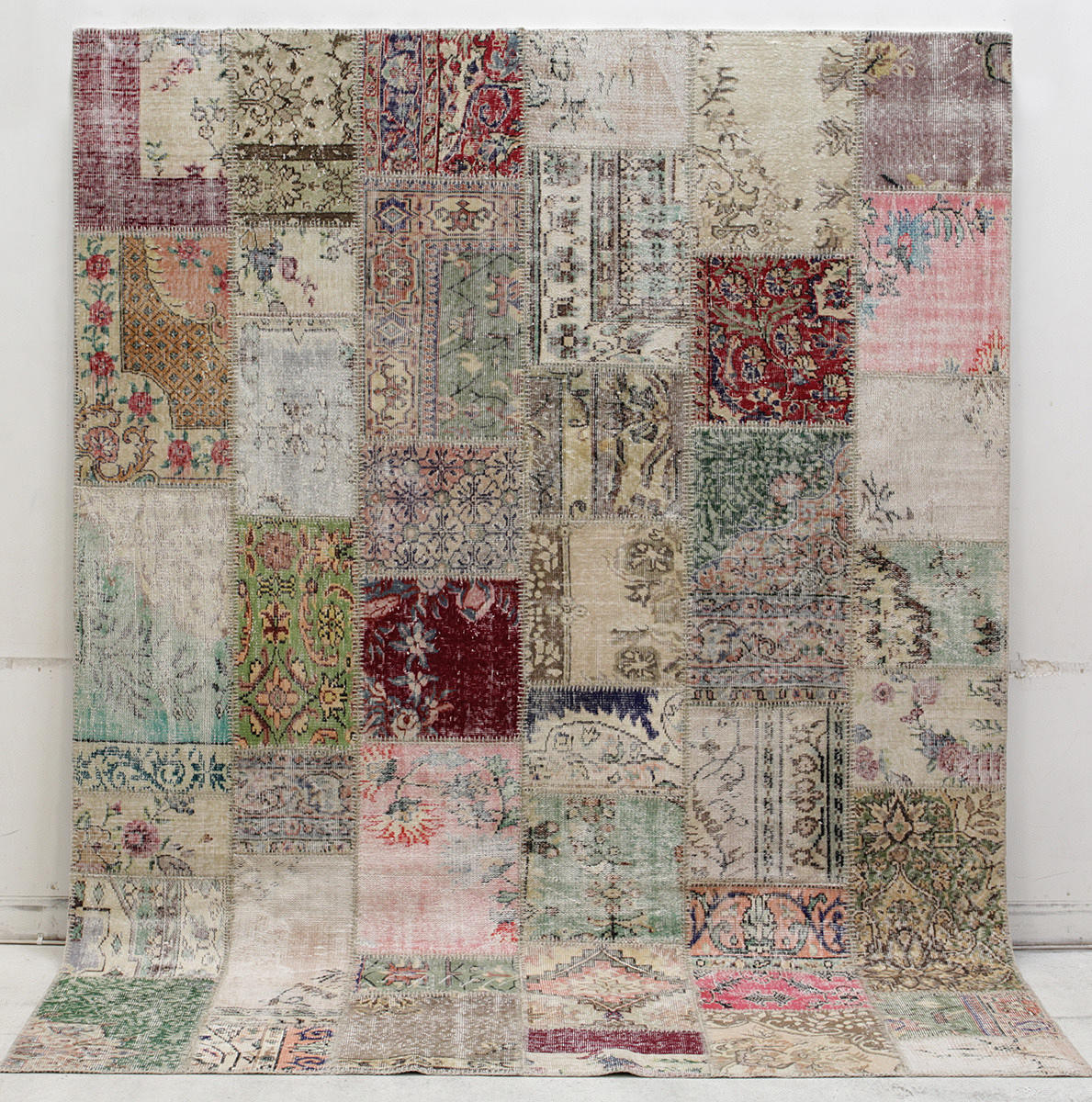 MATTA, carpet patchwork, 308 x 231 cm.