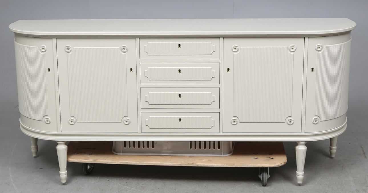 SIDEBOARD, gustaviansk stil, Möbelboning i Tibro AB, 1900-tal.