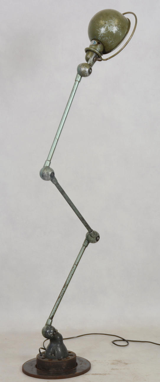 INDUSTRILAMPA, Jilde, 3-armad, ledad.