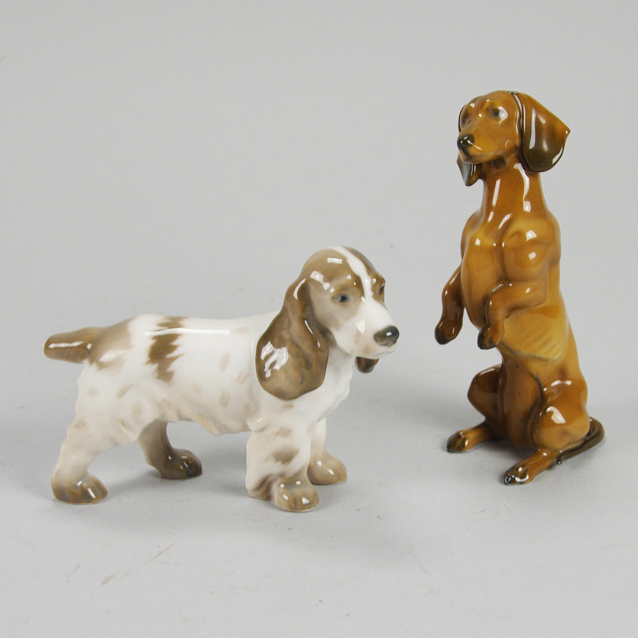 FIGURINER, 2 stycken, porslin, hundar, Rosenthal samt Bing & Gröndal.
