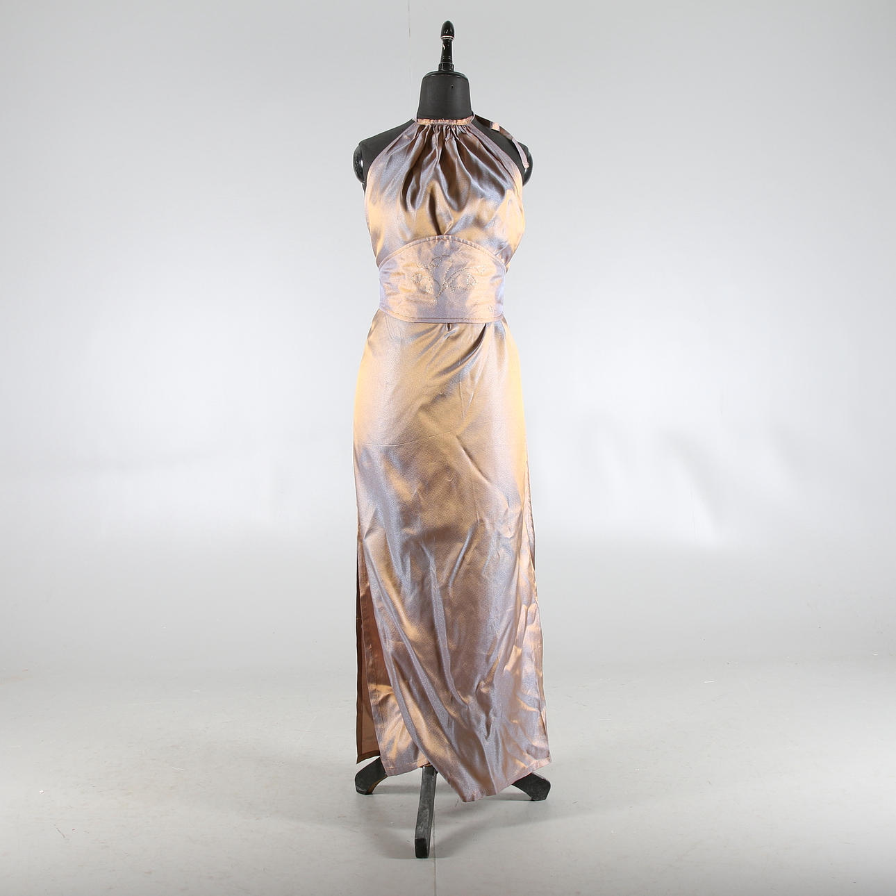 AFTONKLÄNNING, sidenblandning, "Kim", 1970-tal. Strl 36.