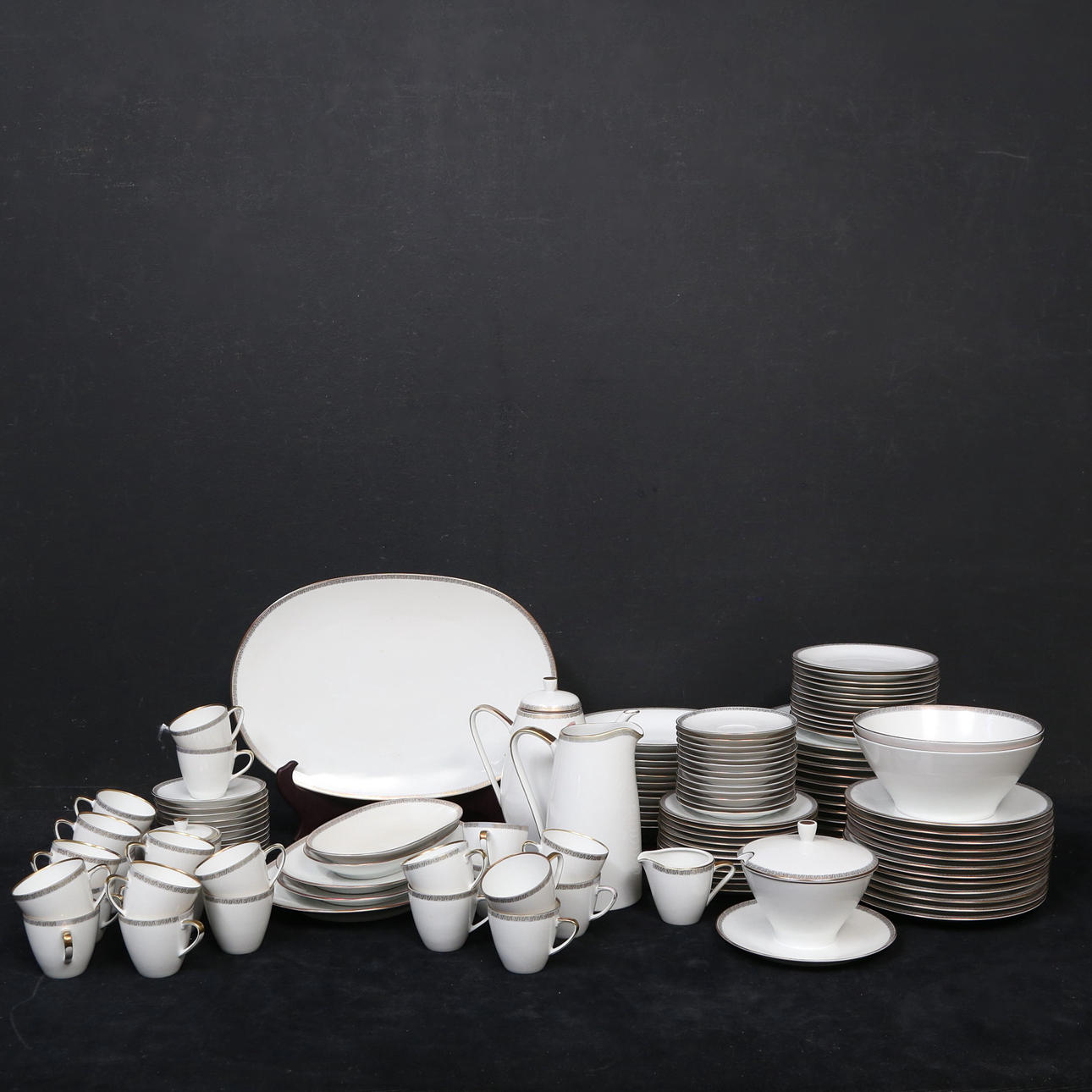 A 95-piece tableware set, “Wasa”, Hackefors.