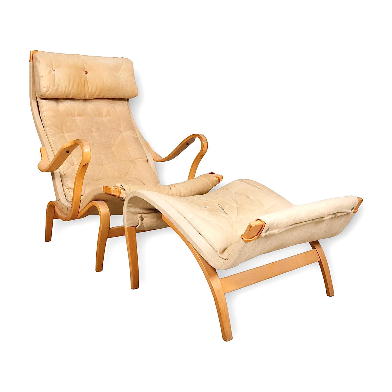 BRUNO MATTHSSON. Dux, sillón con taburete, modelo 'Pernilla'.