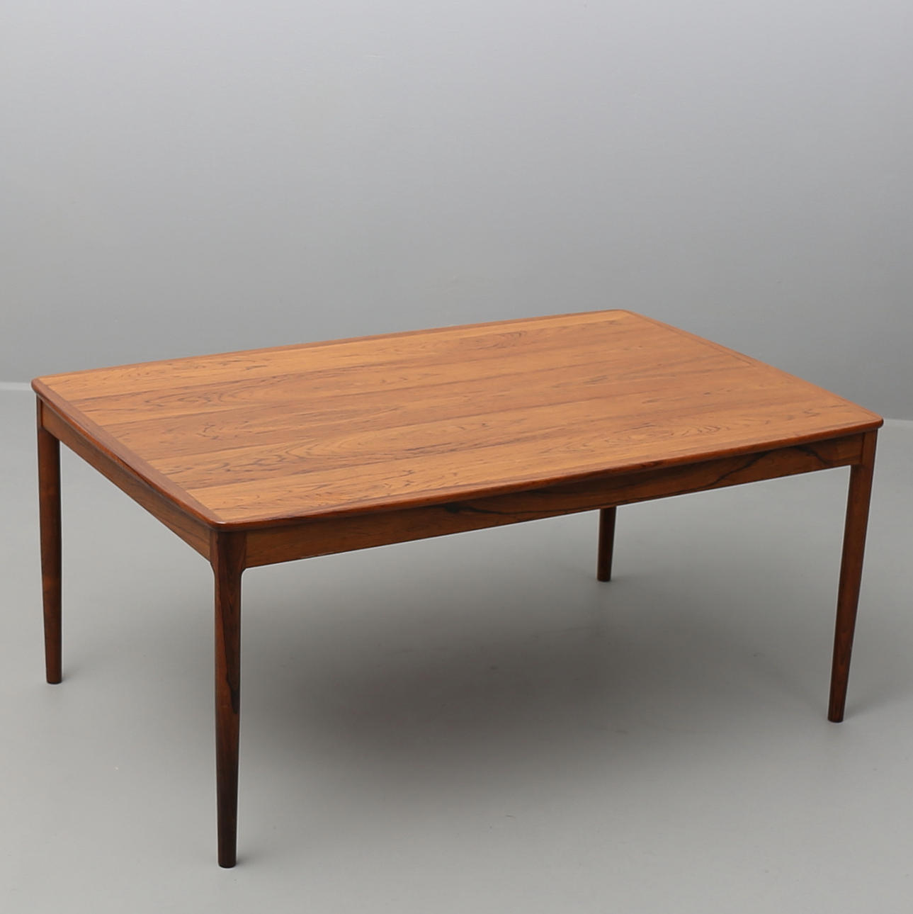 YNGVAR SANDSTRÖM. Soffbord jakaranda. Säffle Möbelfabrik 1960-tal.