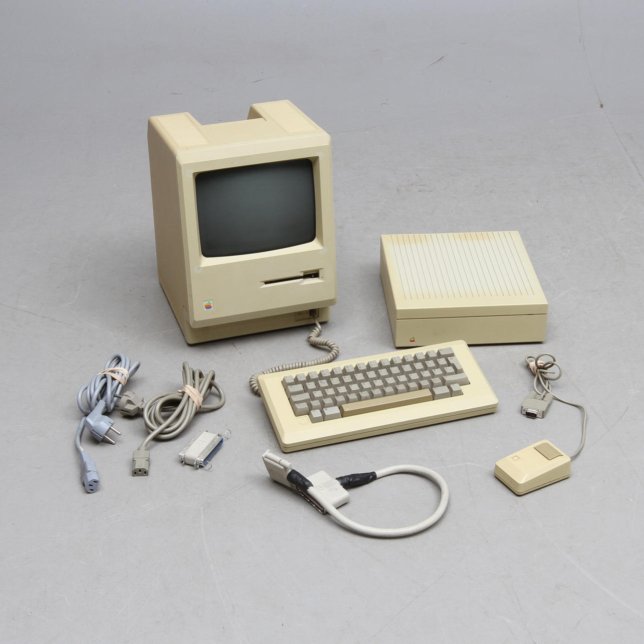 DATOR, 4 delar, Macintosh Plus 1Mb.