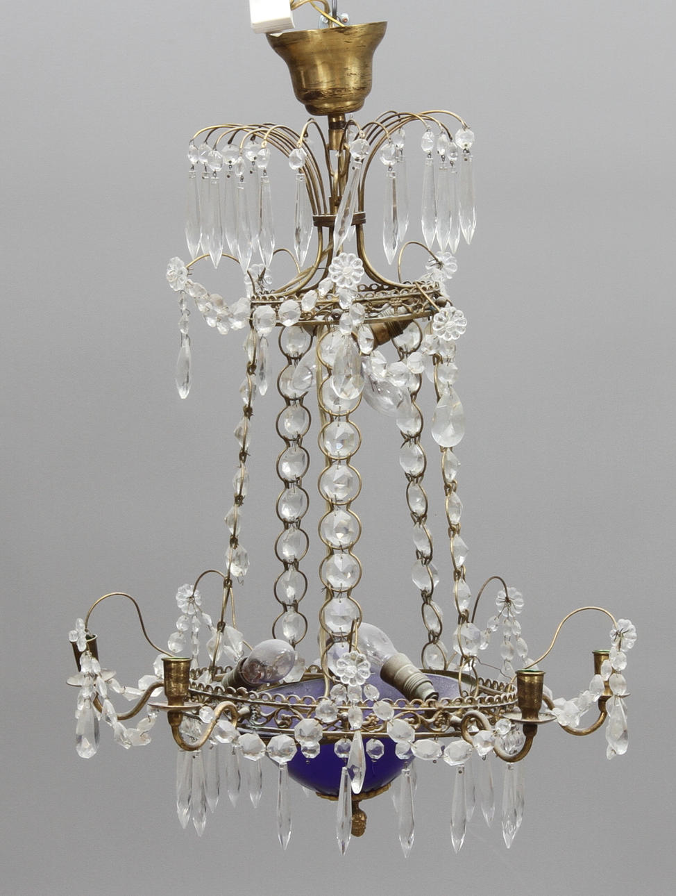 LJUSKRONA, 5 ljusarmar, med blå glasskål, 1900-tal.