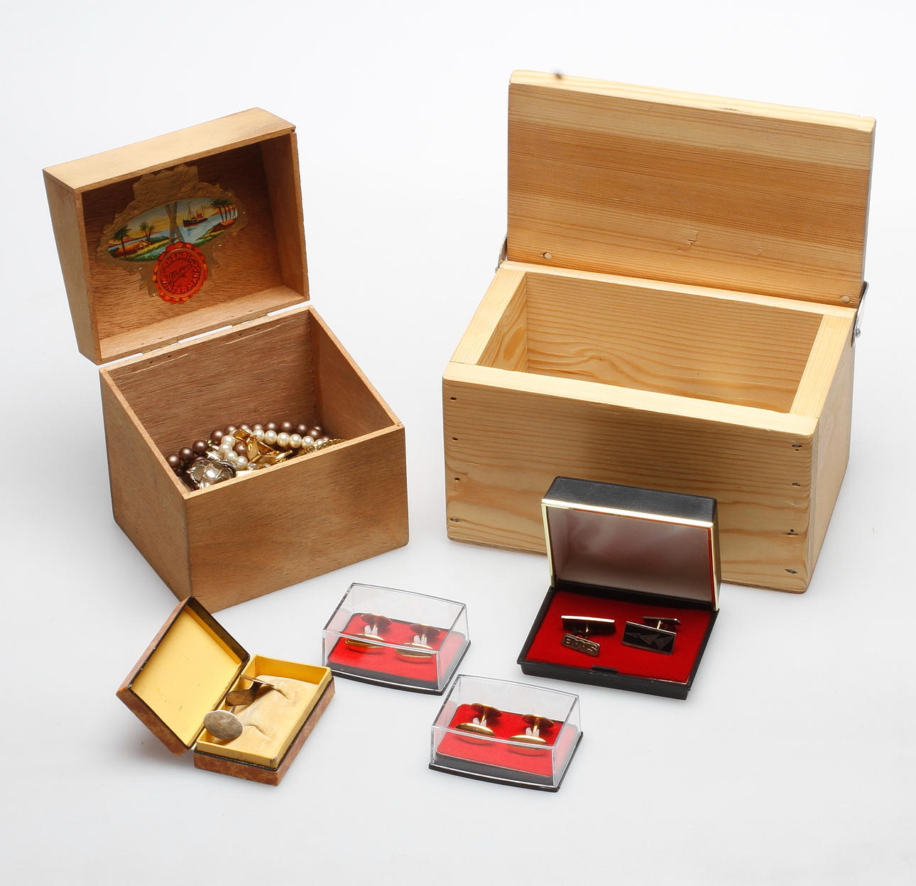 SMYCKEN och ARMBANDSUR mm, 1900-tal.