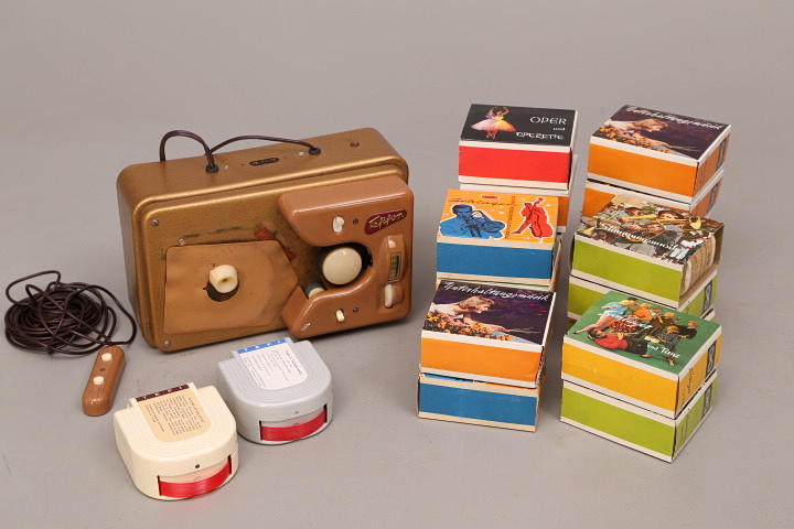 MUSIKSPELARE, Tefifon, 20 st musikkassetter, Tefiradio - Köln, mitten 1900-talet.