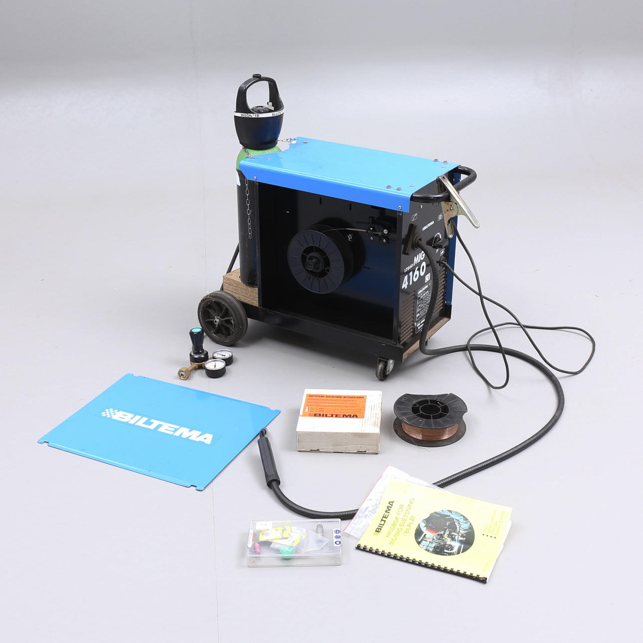 MIGSVETS, biltema, med gastub mm.