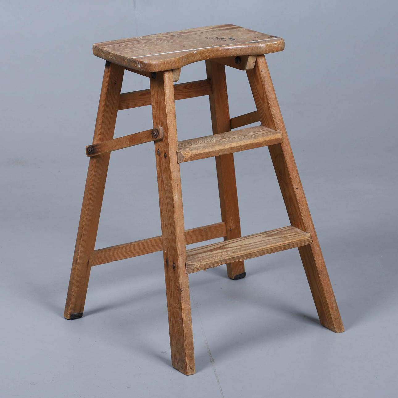 STEGPALL. Hopfällbar.