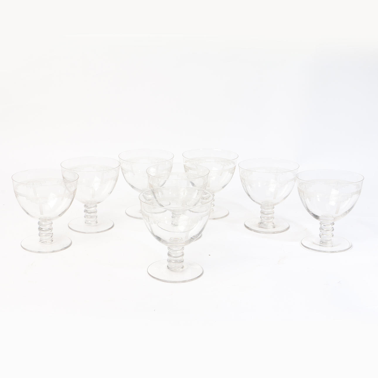 two tone wine glass Curvy Two-tone Wine Glass main image 1