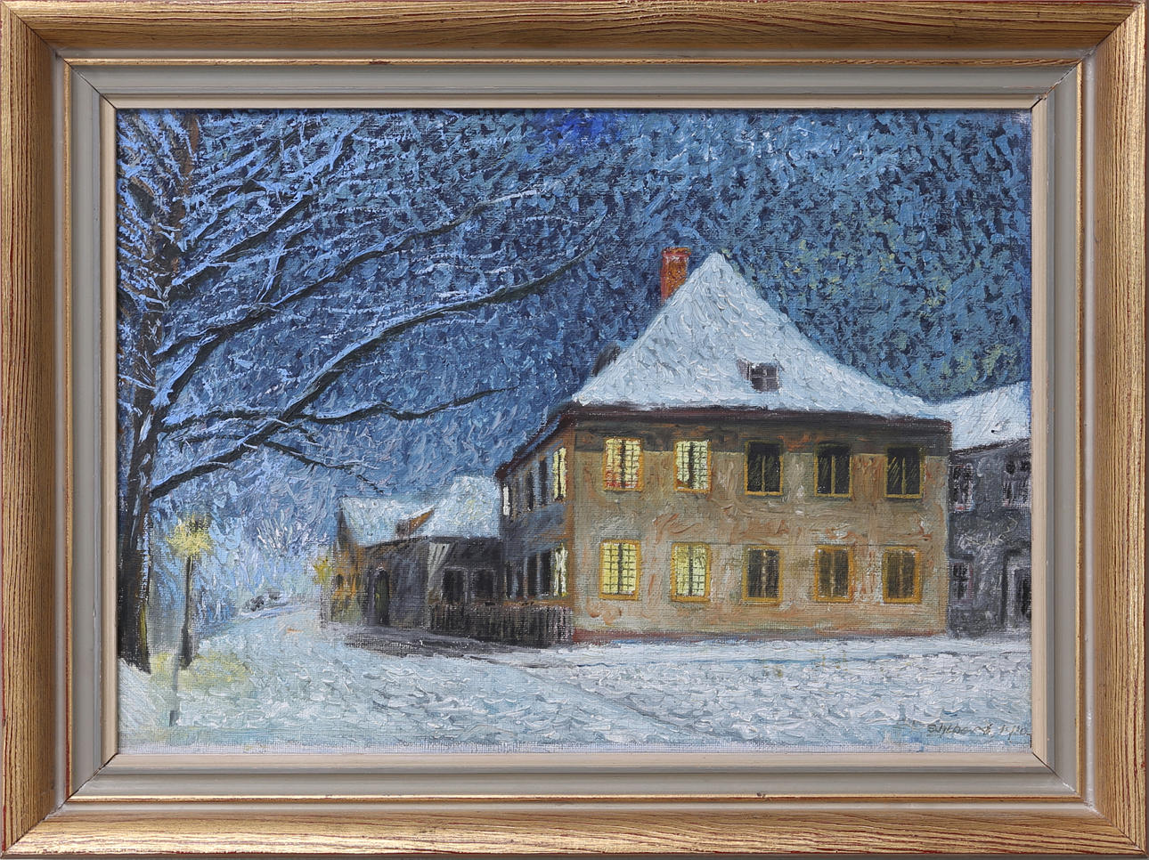 OIDENTIFIERAD KONSTNÄR. Kalmarmotiv, Lilla torget med Domprostgården i vinterskrud, olja på duk, signerad.