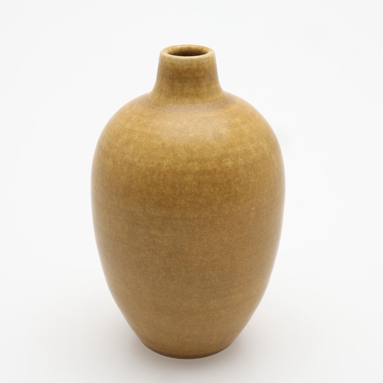 ERICH & INGRID TRILLER. VAS, GLASERAT STENGODS, TOBO.