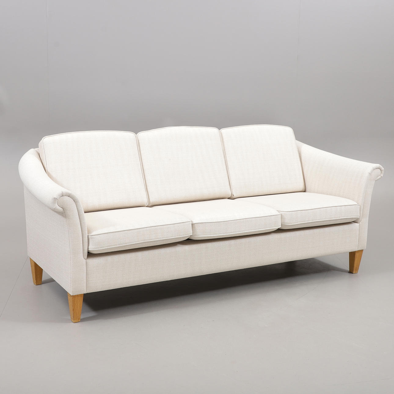 SOFFA, 3-sits, "Noors", Adon Royal-Line, 2000-tal.