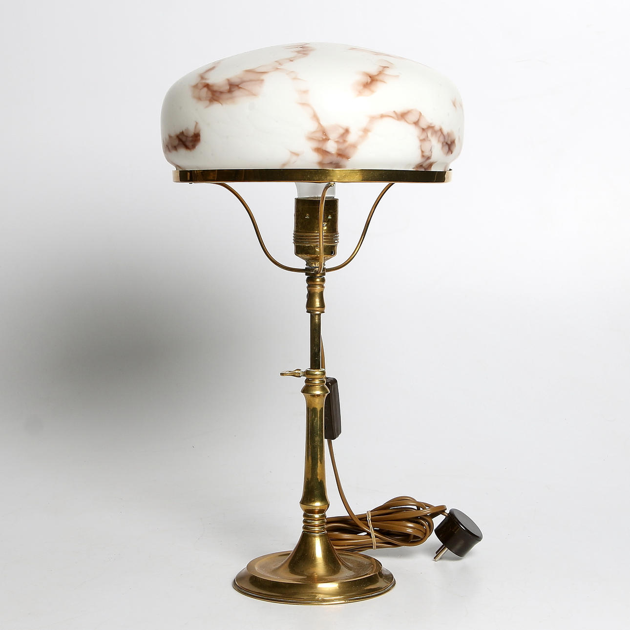 BORDSLAMPA, sk Strindberglampa. 1900-talets början.