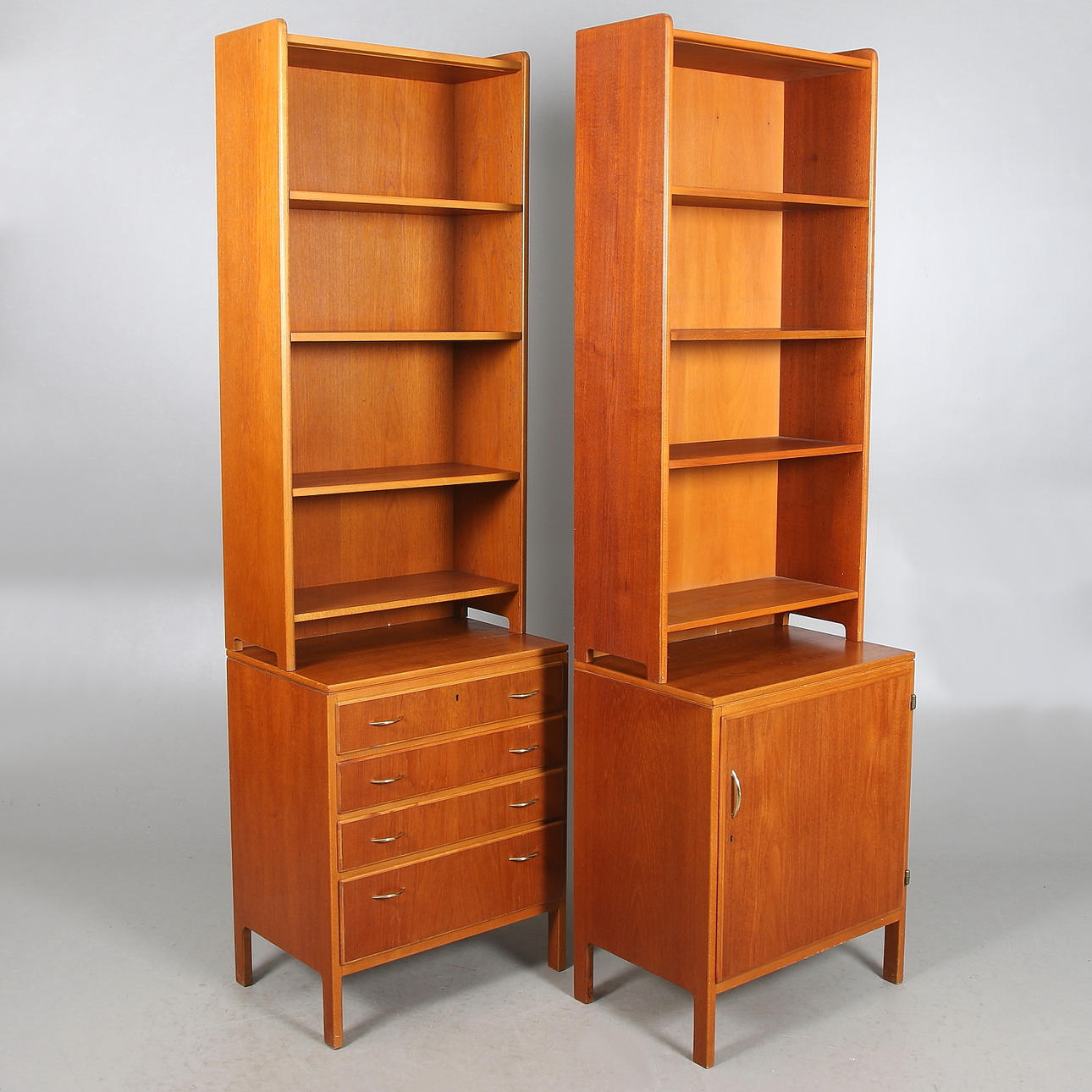 HYLLSYSTEM, 4 delar, teak och mässing, David Rosén, Nordiska Kompaniet NK, 1900-talets mitt.