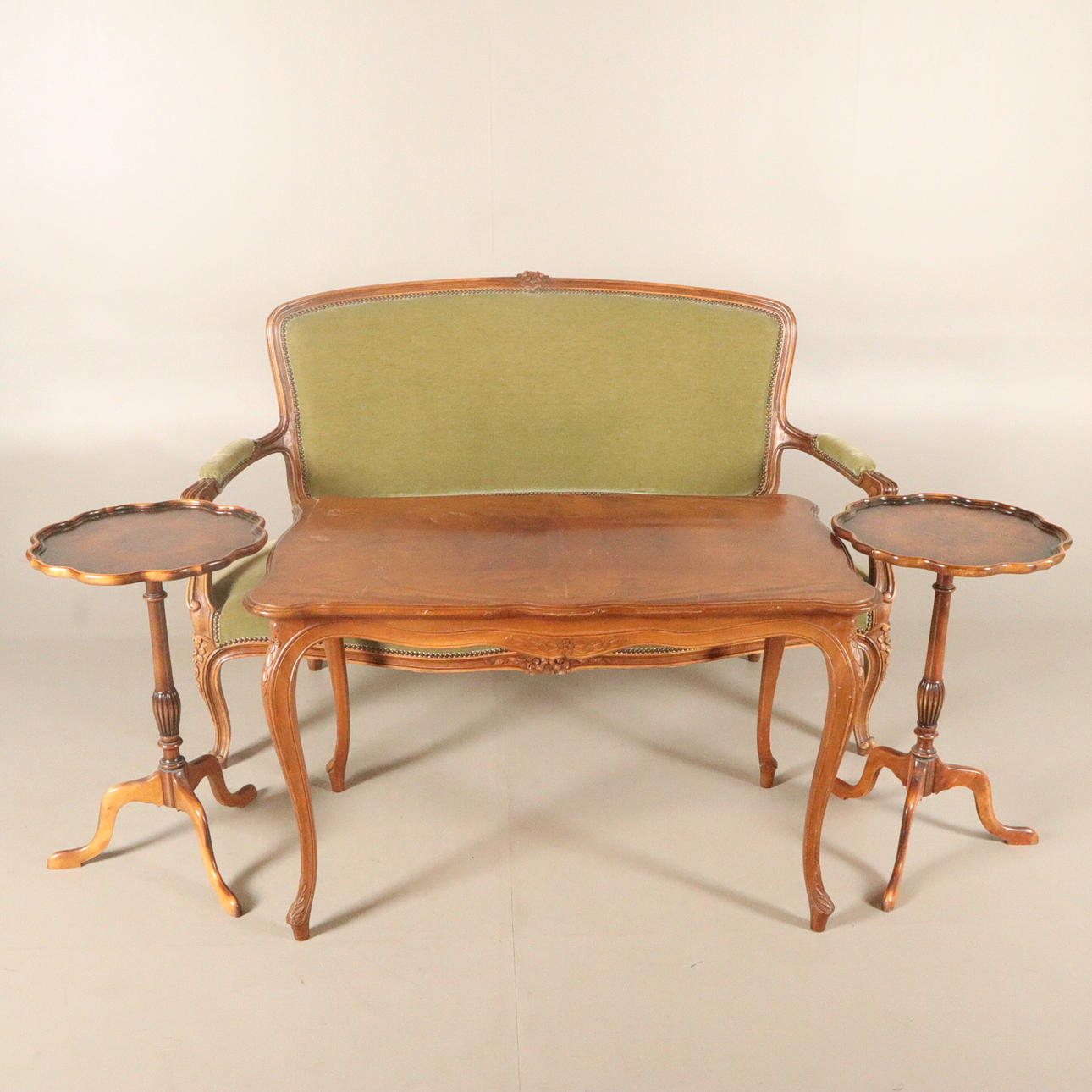 SOFFA med BORD, rokokostil.