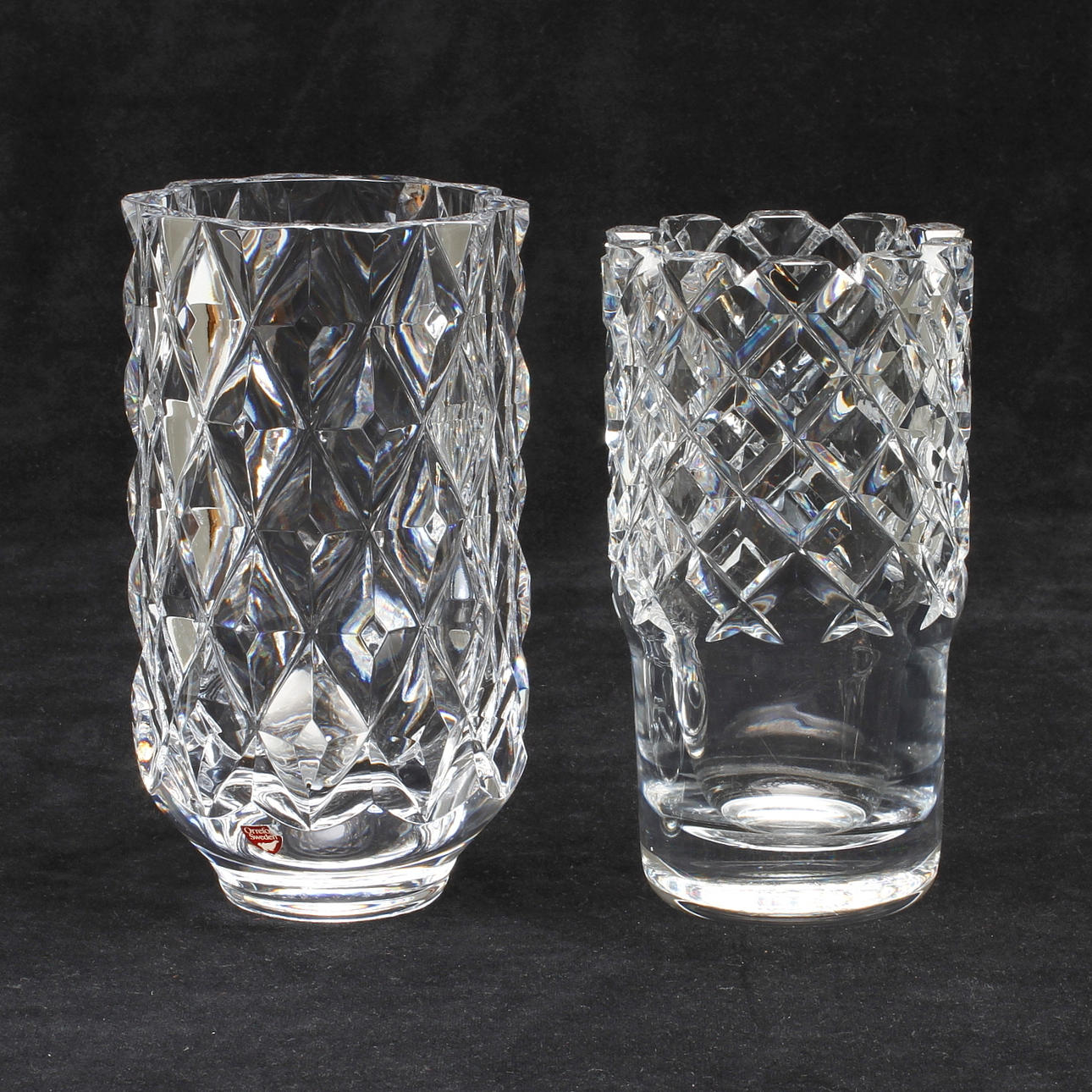 VASER, 2 st, glas, Gunnar Cyrén, Orrefors, signerade.