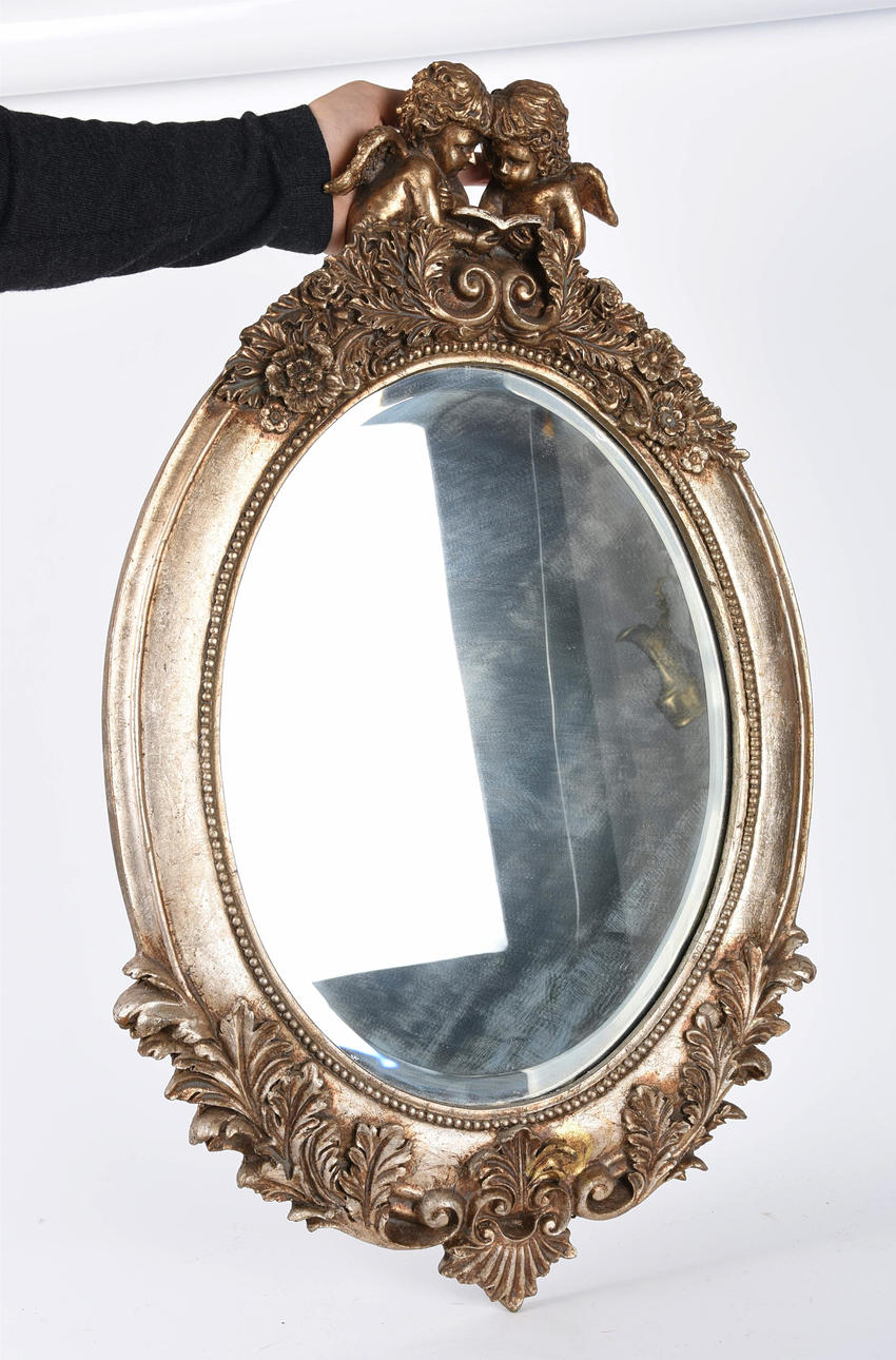 SPEGEL MED PUTTI. Trä, 2000-tal.