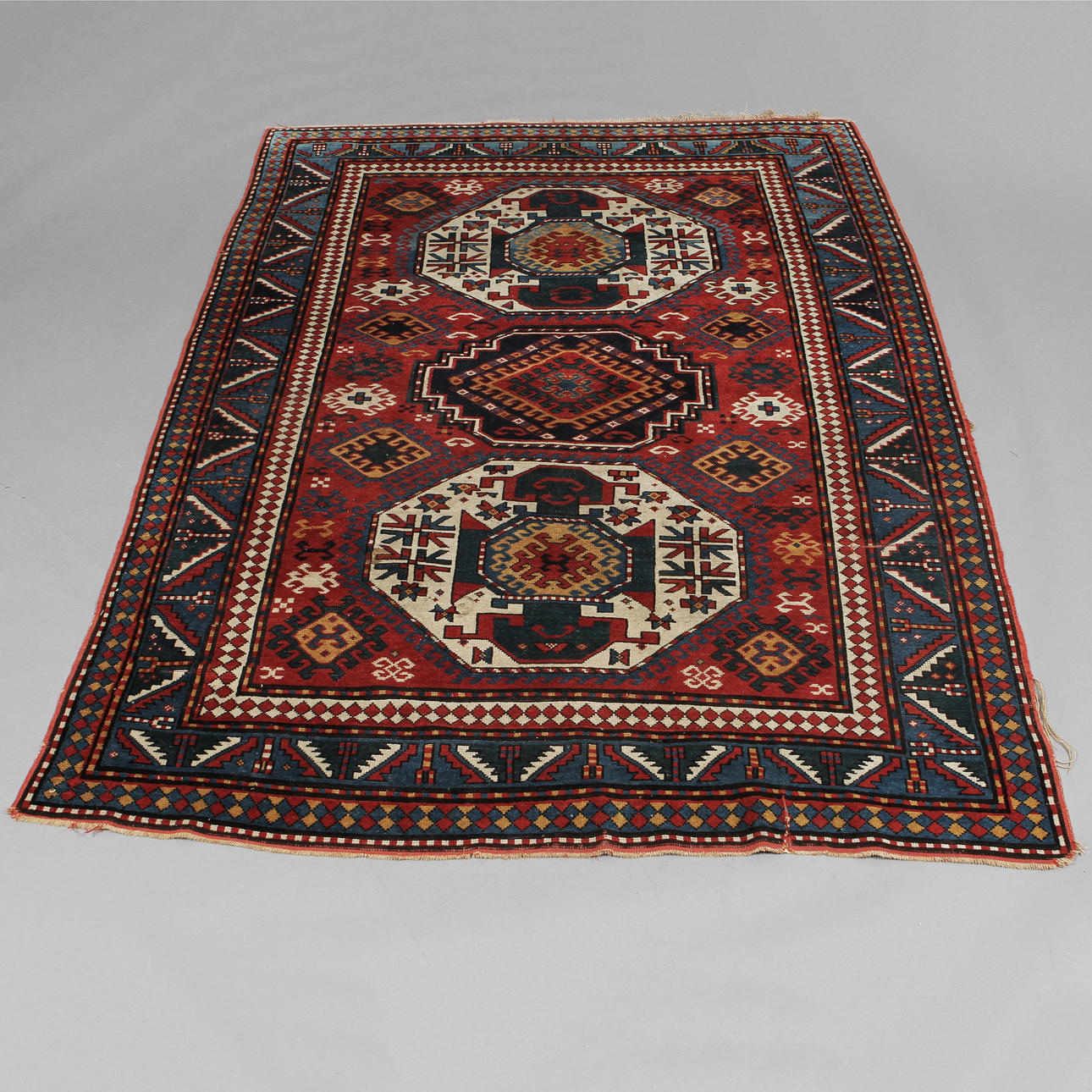 MATTA, Kaukas, semiantik. 230x155.