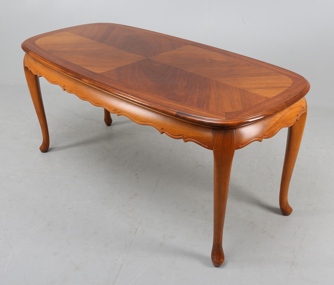 SOFFBORD, rokokostil, 1900-talets senare hälft.