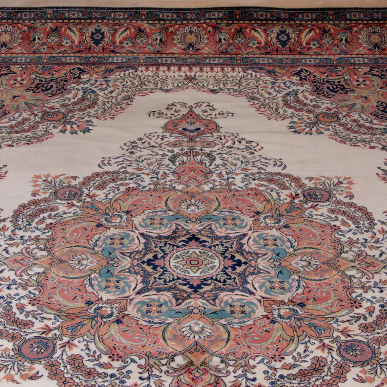 MATTA, Turkisk diamant, 350 x 250 cm.