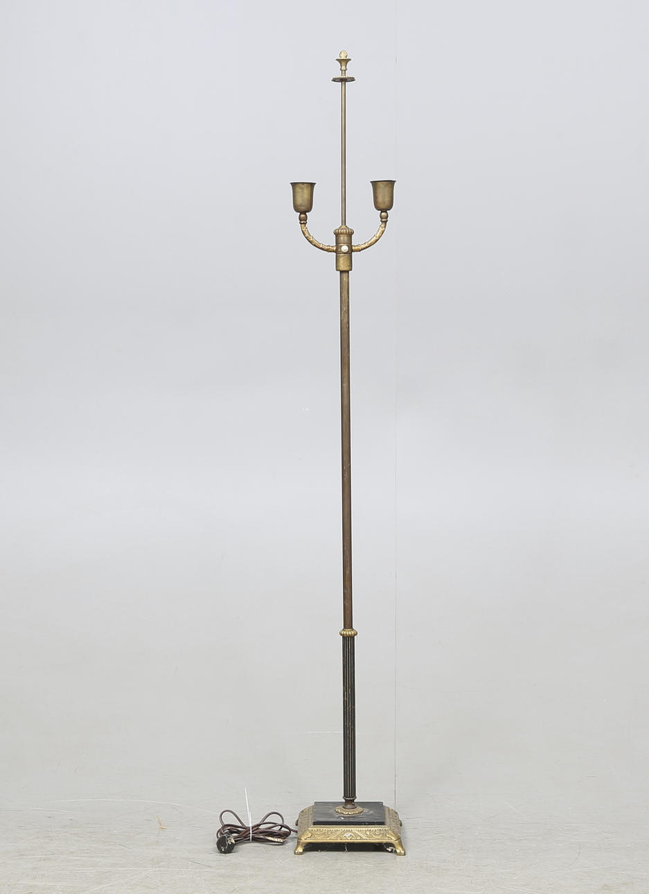 GOLVLAMPA, empirstil, 1900-tal.